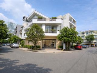 Siêu góc kinh doanh buôn bán mt phạm hữu lầu, q7 giá bán 17.5 tỷ (còn thương lượng )