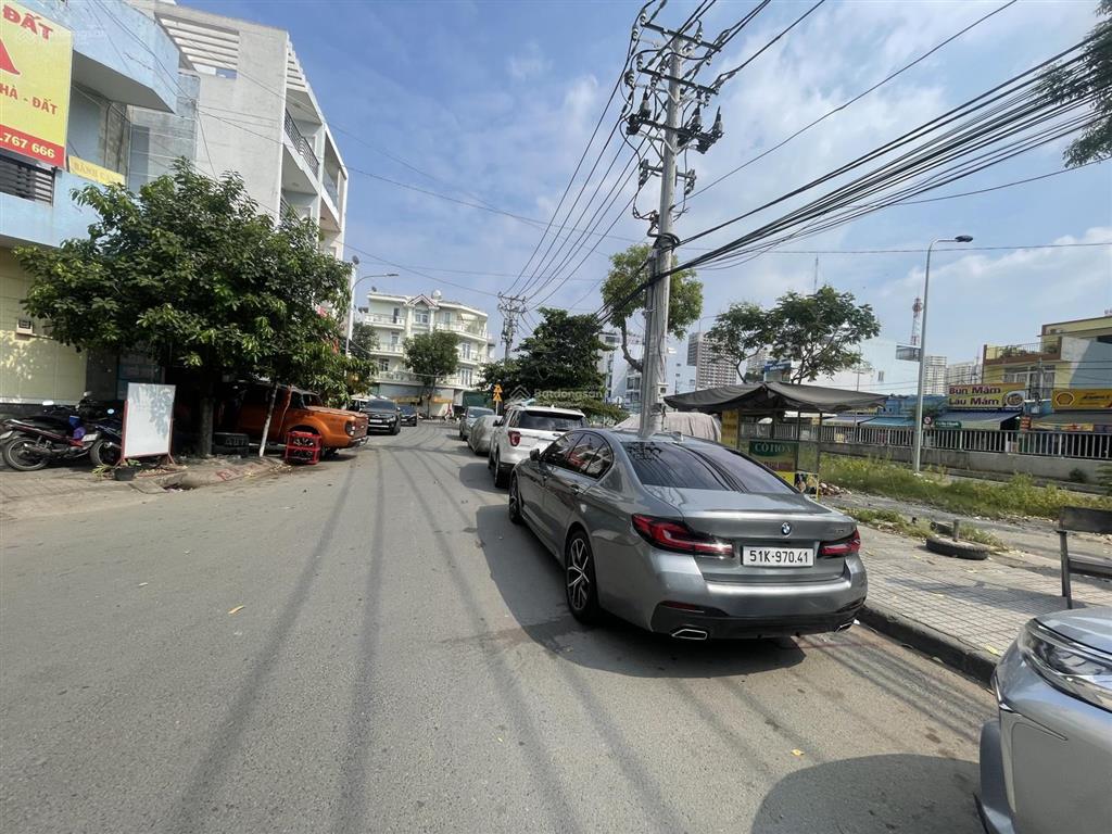 Siêu góc kinh doanh buôn bán mt phạm hữu lầu, q7 giá bán 16,8 tỷ (còn thương lượng)