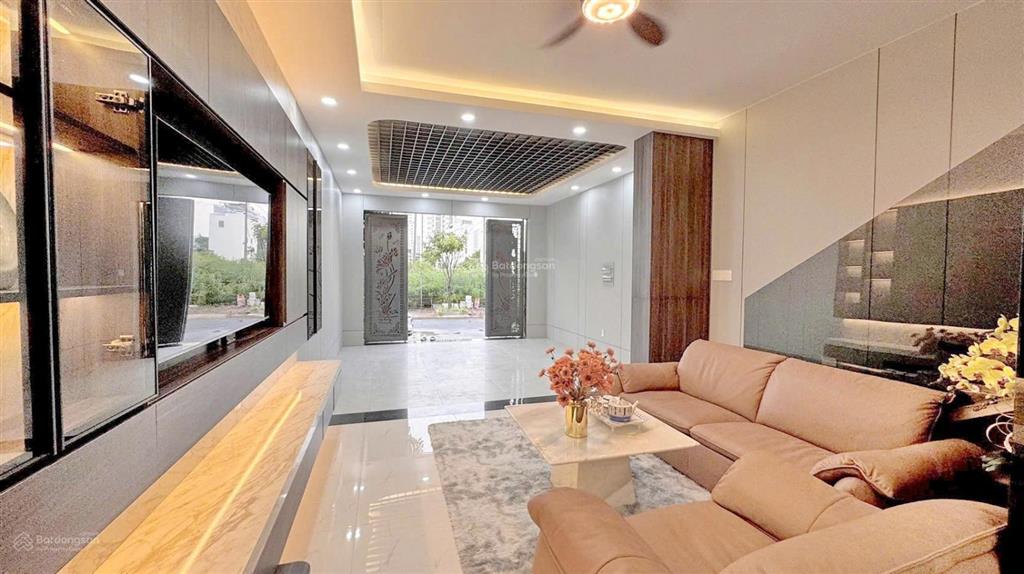Nhà phố mặt tiền kdc phạm hữu lầu q7 khu dân cư đồng bộ an ninh liền kề phú mỹ hưng