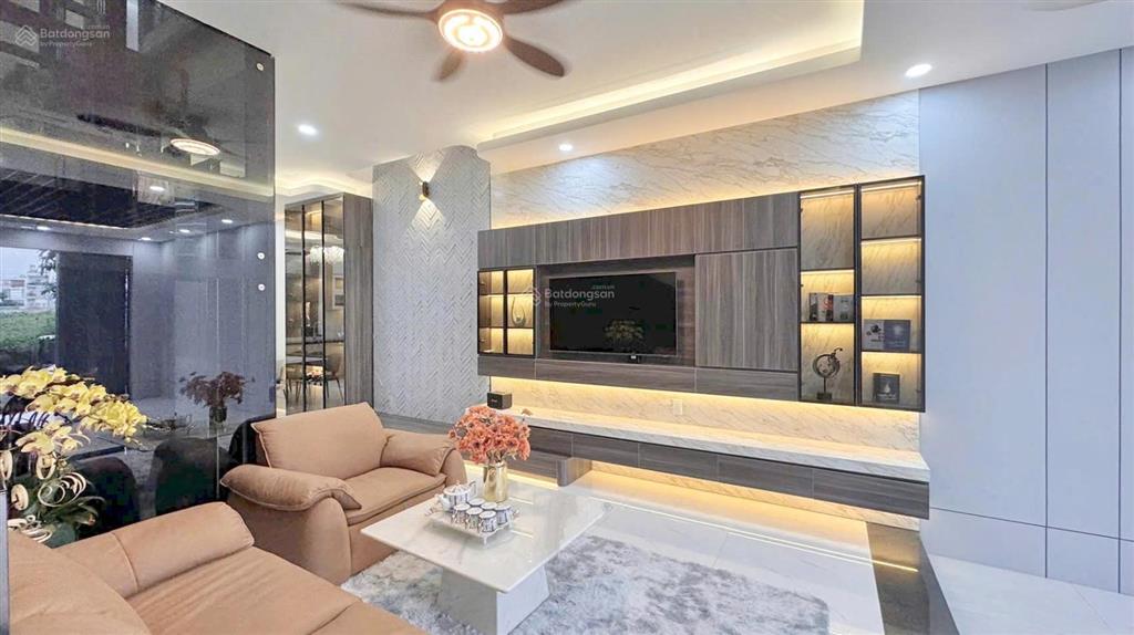 Nhà phố mặt tiền kdc phạm hữu lầu q7 khu dân cư đồng bộ an ninh liền kề phú mỹ hưng