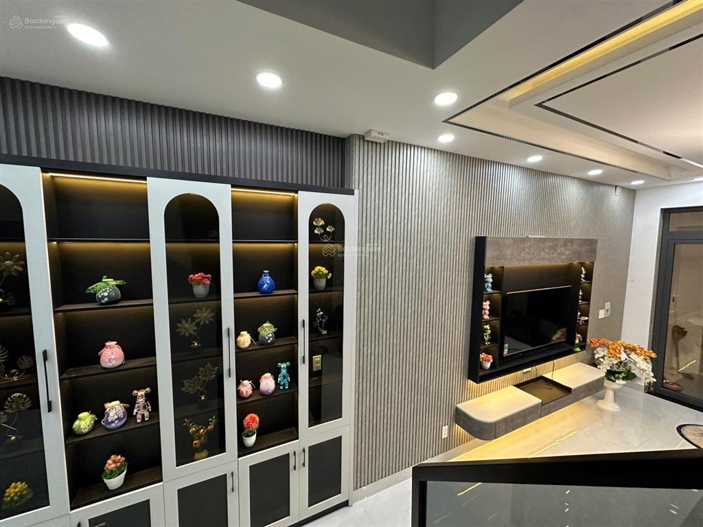 Bán nr 4pn, 5wc, 58m2, 7,990tỷ tại chuyên dùng 9, p phú mỹ, q7, hcm