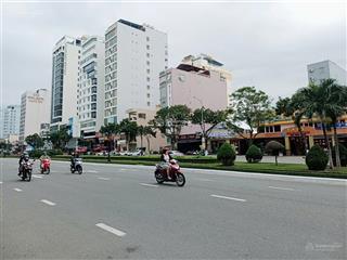 Bán biệt thự 2 tầng kiệt chính hữu, 236m2 sát biển phạm văn đồng