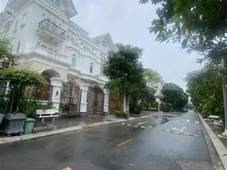 Biệt thự 2 mặt tiền đẳng cấp nhất cityland, dt 13.6x20m, nhà có thang máy full nt