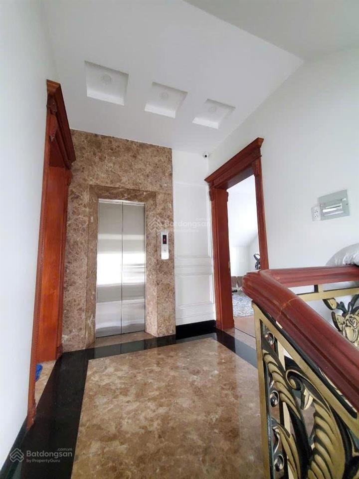 Biệt thự 2 mặt tiền đẳng cấp nhất cityland, dt 13.6x20m, nhà có thang máy full nt