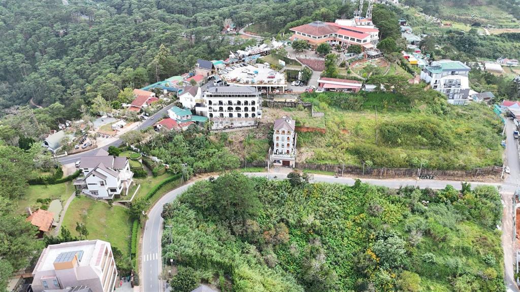 Bán đất xây khách sạn mặt tiền đống đa, đất lớn thuận tiện đầu tư lâu dài tại đà lạt