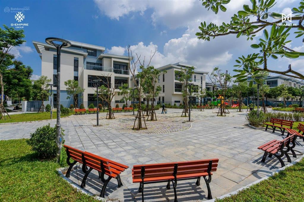 Cần bán gấp biệt thự an quý villa, dương nội, căn 198m2, sát vườn hoa  công viên