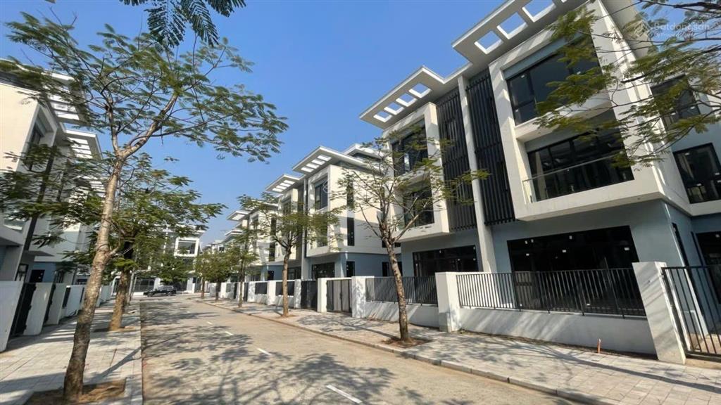 Cần bán gấp biệt thự an quý villa, dương nội, căn 198m2, sát vườn hoa  công viên