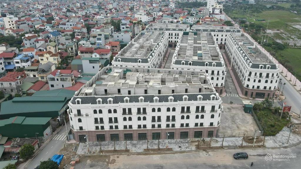 Cần bán shophouse sơn đồng, hoài đức  hướng đông nam