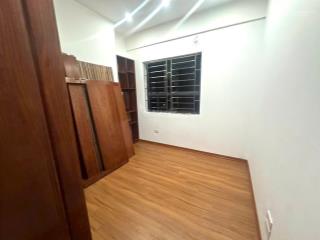 Bán căn hộ ct12a kim văn kim lũ 2pn, 2wc dt 55m2 nhà hướng đông nam, giá 3.35 tỷ nội thất full