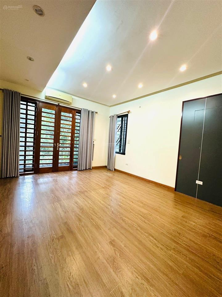 Biệt thự đẳng cấp, lô góc  kinh doanh  hàng kiếm  view vườn hoa