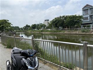 Mai hiên, mai lâm, view hồ, gần chợ, đất kinh doanh oto tránh