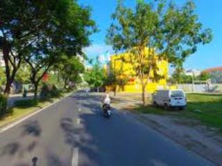 Bán tòa nhà mtkd ngay chi cục thuế quận 7 dt 5x33m 4 tầng cn 125m hđt tốt giá rẻ  ngay 0373 268 ***