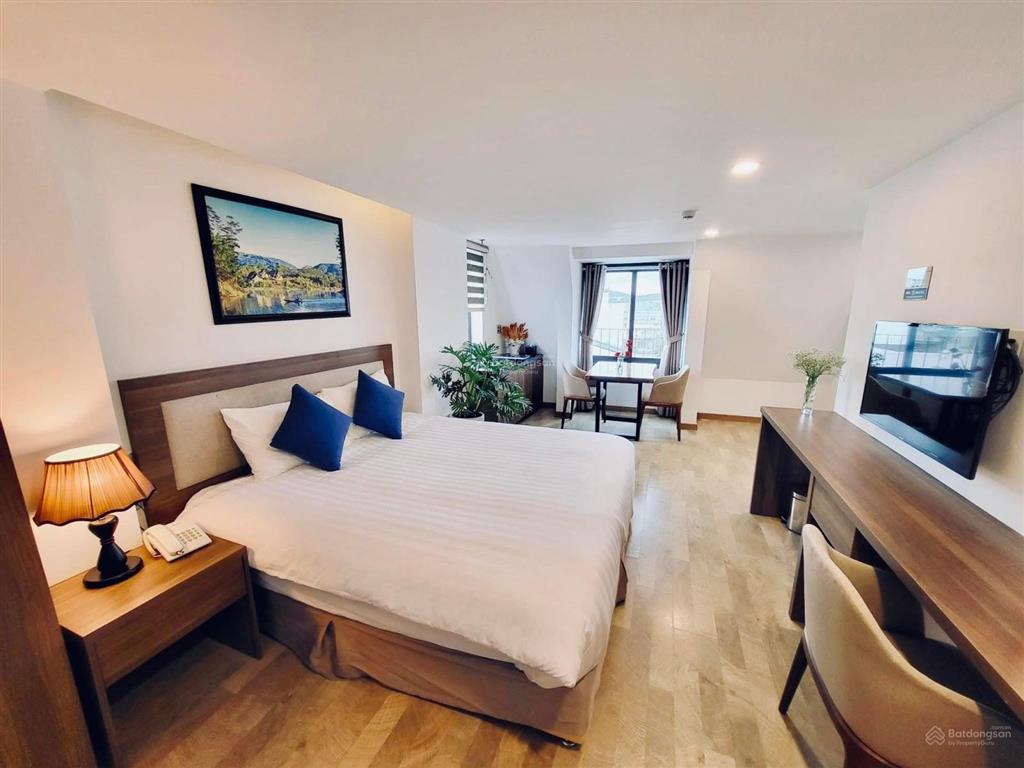 Bán gấp khách sạn mặt tiền hai bà trưng 40 phòng đà lạt