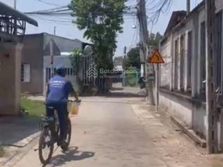 Bán đất tân an thủ dầu một vtri đẹp cách nguyễn chí thanh 50m
dt 5x25 125,3m tcu 82m giá 2ty2