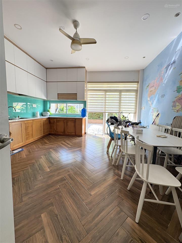 Bán nhà phố khu biệt thự tiamo duy nhất 1 căn siêu đẹp, full nội thất cao cấp 127m2 4,8 tỷ