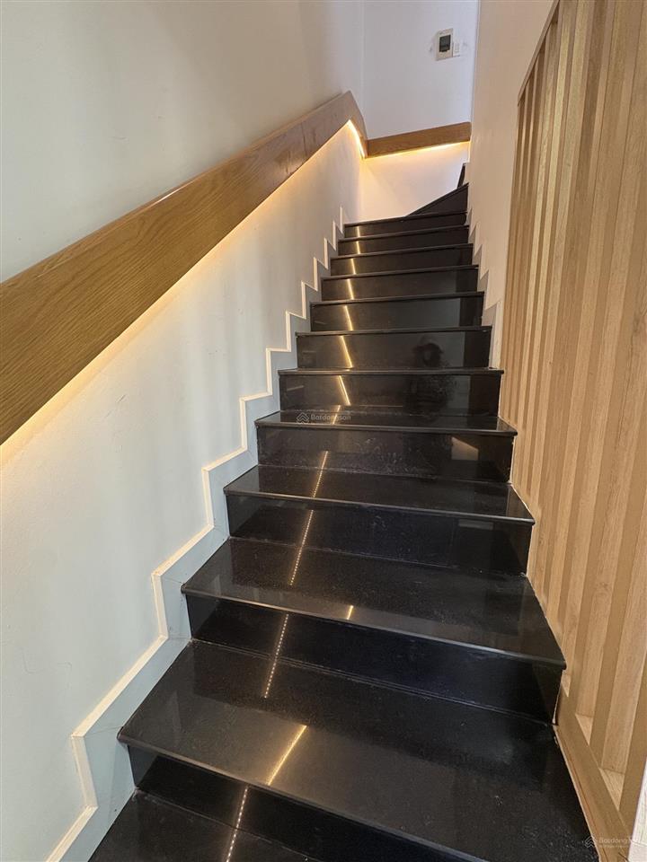 Bán nhà phố khu biệt thự tiamo duy nhất 1 căn siêu đẹp, full nội thất cao cấp 127m2 4,8 tỷ