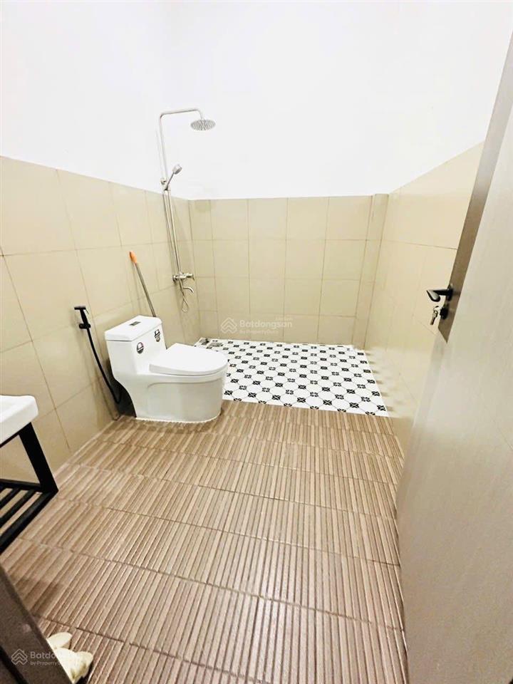 Bán nhà mặt tiền gần vòng xoay hiệp thành kinh doanh vip