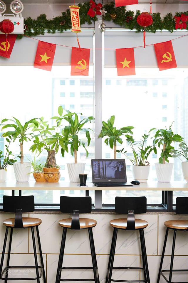 Cho thuê văn phòng lê văn lương hà nội, view đẹp đầy đủ nội thất, 5 nhân sự giá 10tr.  0903 205 ***