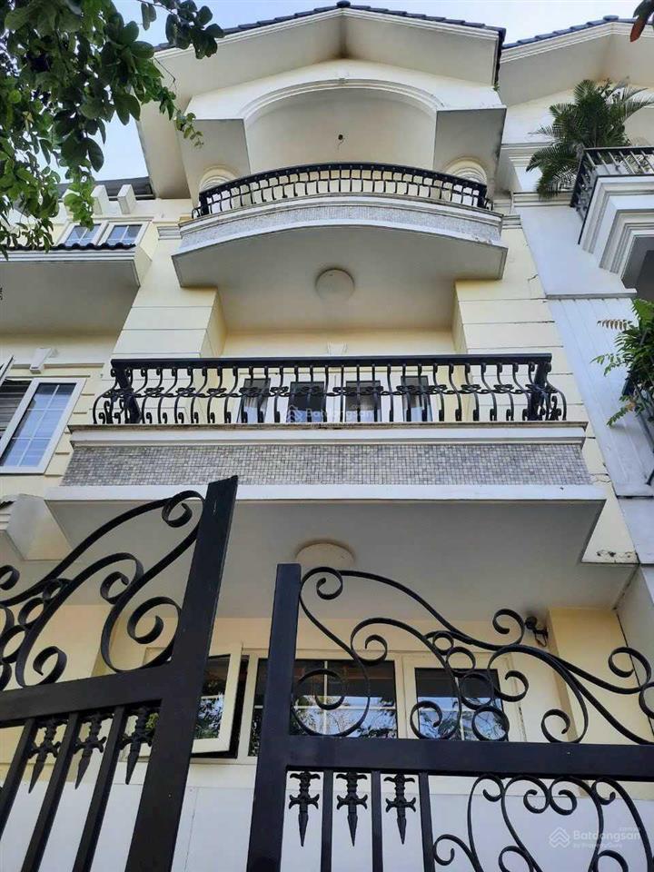Biệt thự cao cấp kdc sadeco ven sông tân hưng dt.12x18 nhà hầm thang máy giá 62.99 tỷ 