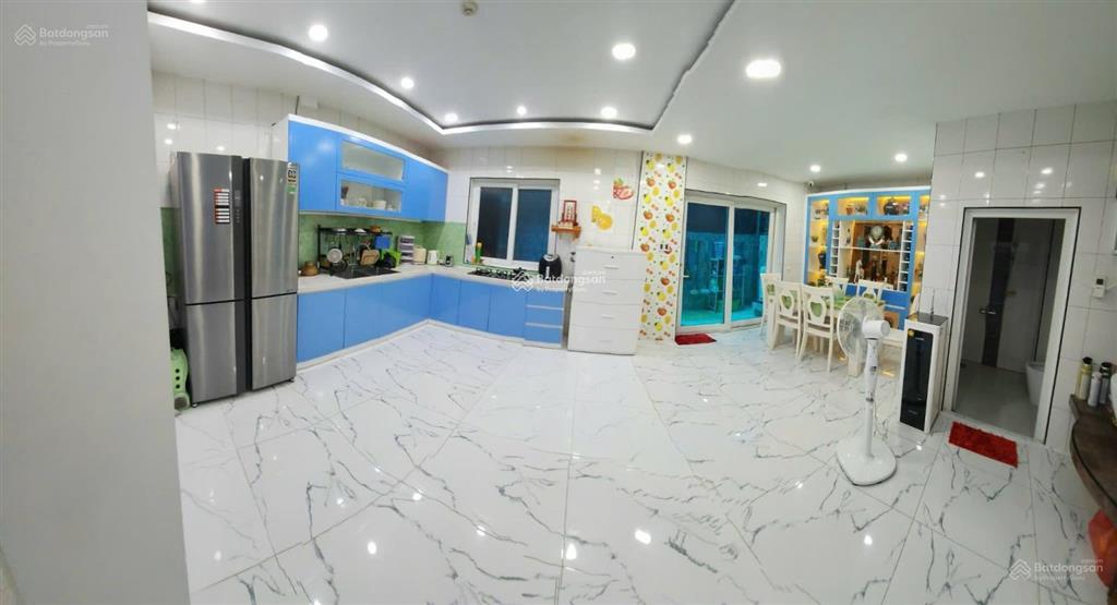 Biệt thự cao cấp kdc sadeco ven sông tân hưng dt.12x18 nhà hầm thang máy giá 62.99 tỷ 