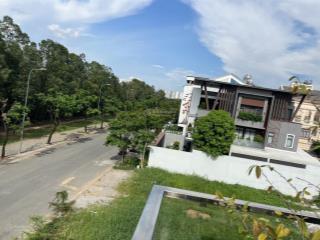 Quá rẻ cho căn biệt thự 240m2 đối diện công viên kdc đại phúc green villa. giá 20 tỷ (giá tốt)
