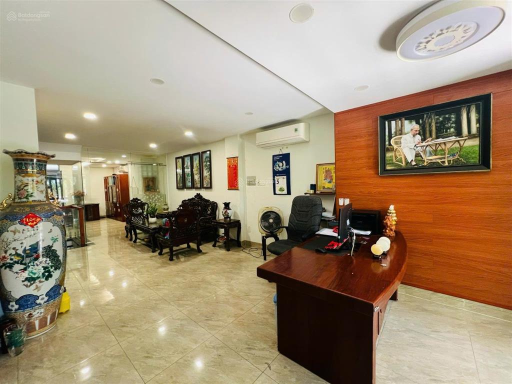 Rẻ nhất trung sơn bán nhà dt 5x20m, giá 16.2 tỷ, 1 trệt 4 lầu st nhà view cv ,  0903 870 ***