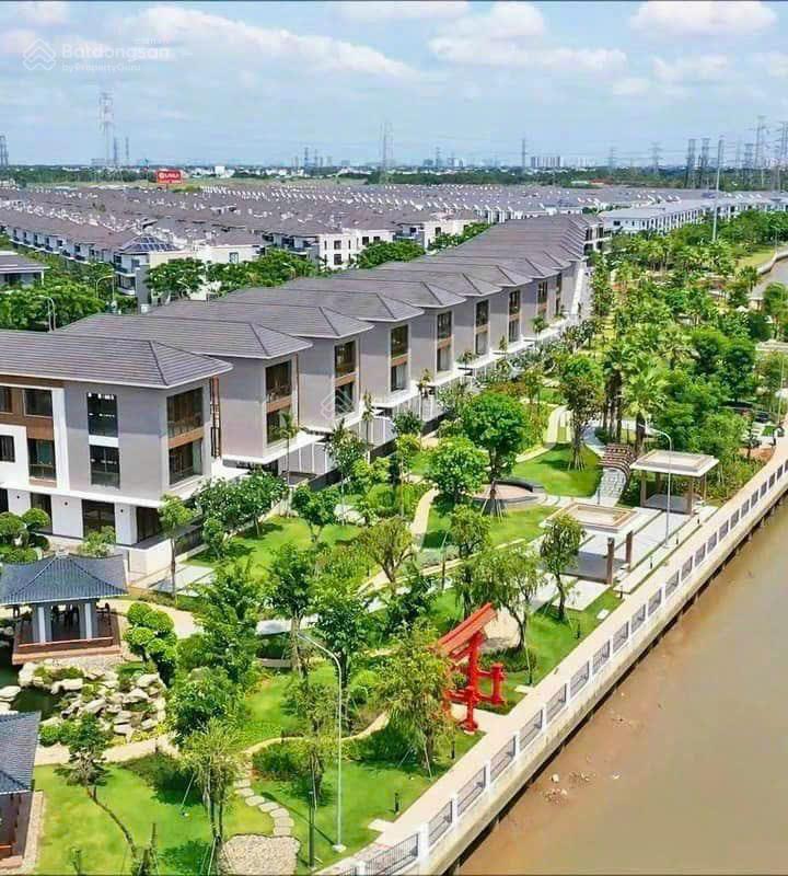 Quản lý võ hàng nhiều căn biệt thự nine south bán, dt 7x20m, 10x20m, 12x27m giá từ 15 tỷ/ căn.
