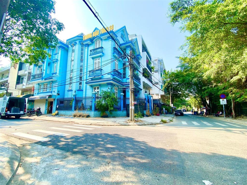 Bán rẻ nhất nhà phố chdv dt 5 x20m, giá 16.4 tỷ nhà 1 hầm trệt 4 lầu st,  0903 870 ***