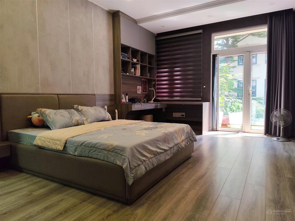 Quá rẻ cho căn nhà phố dt 6x20m, giá 19.5 tỷ, nhà 1 hầm 1 trệt 4 lầu st nhà đẹp,  0903 870 ***