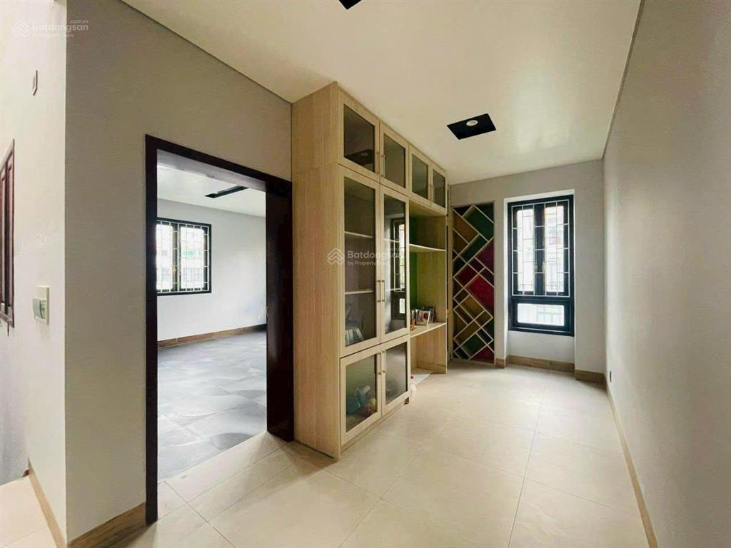 Chính chủ bán bt đơn lập dt 400 m2 giá chỉ 82 tỷ rẻ nhất him lam tân hưng q7.  0903 870 ***