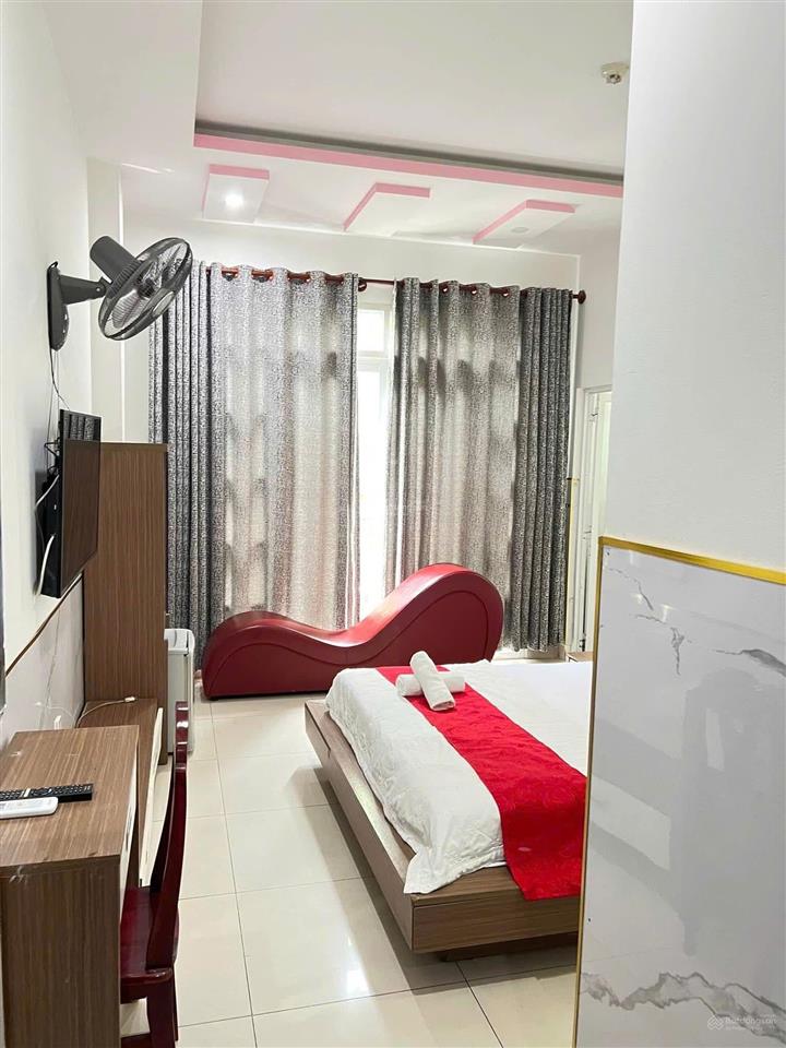 Siêu phẩm dòng tiền cực rẻ giảm còn 90 tỷ toà khách sạn 70 phòng nguyễn thị thập, q7,  0903 870 ***