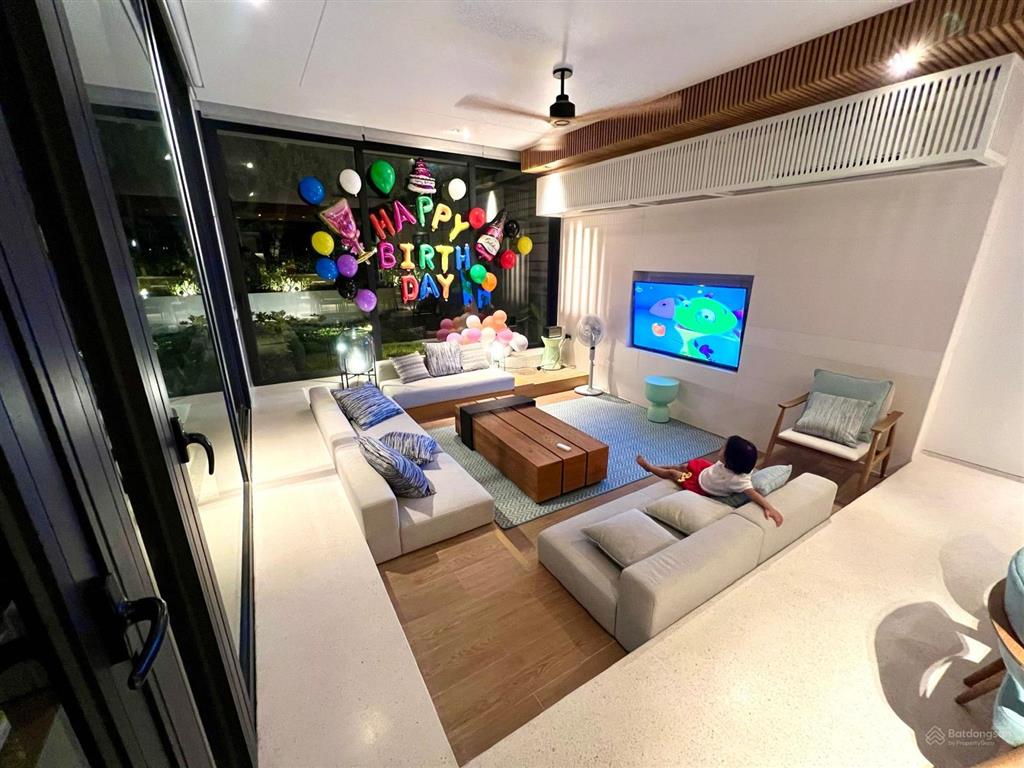 Với 15,5 tỷ, sở hữu biệt thự sailing pq, 280m2, full nội thất 4pn hầm xe riêng, cho thuê 45tr/tháng