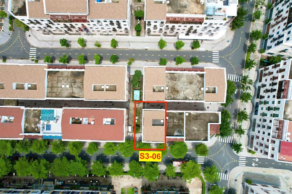 Bán lỗ căn shophouse sun grand pq. đã có sổ hồng sở hữu lâu dài vị trí siêu đẹp và sầm uất nhất khu