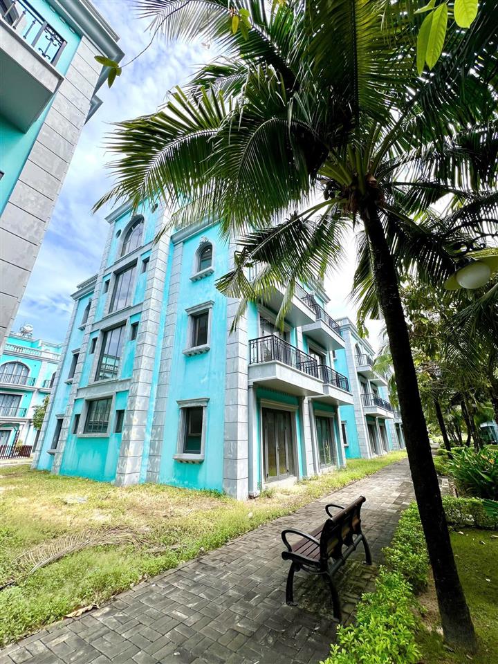 Giá bán lỗ, sở hữu ngay căn biệt thự song lập sonasea paris villas. vị trí đẹp. 1 cặp 305m2