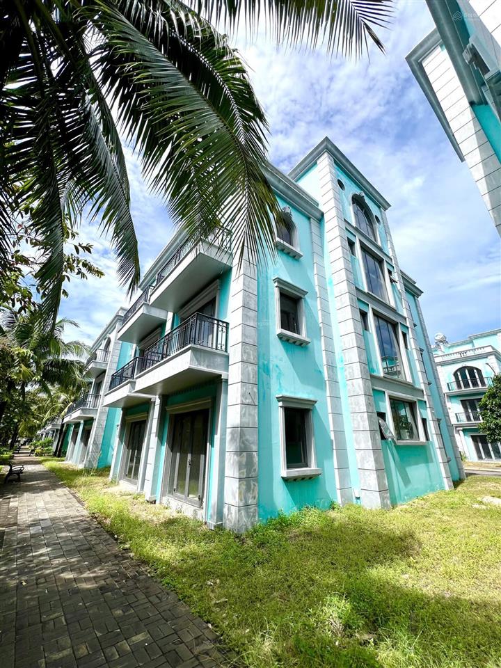 Giá bán lỗ, sở hữu ngay căn biệt thự song lập sonasea paris villas. vị trí đẹp. 1 cặp 305m2