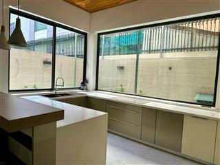 Bán nhà riêng tại khu đô thị him lam kênh tẻ, 27 tỷ, 100m2, 4pn, 4wc, sổ hồng
