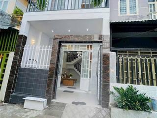 Nhà lầu đẹp gần ngã 3 tân kim ql50 tt. cần giuộc giá rẻ 1 tỷ 750  shr công chứng trong ngày