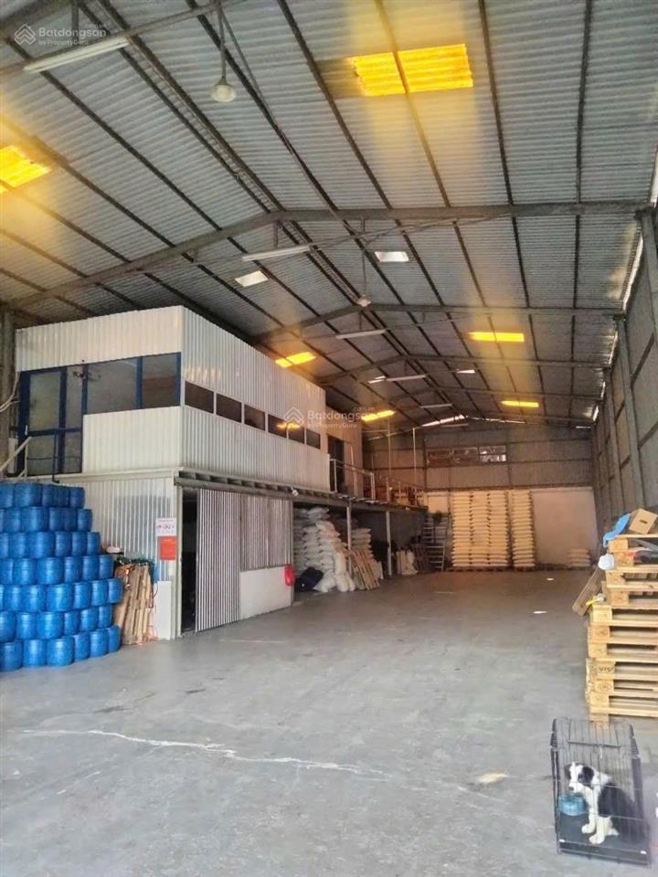 Bán xưởng 540m2 full thổ ngay trần văn mười. mt nhựa thông. hóc môn