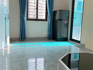 Chính chủ cho thuê căn hộ 1 khách 1 ngủ tại đình thôn 40m2, ban công thoáng mát ở được luôn