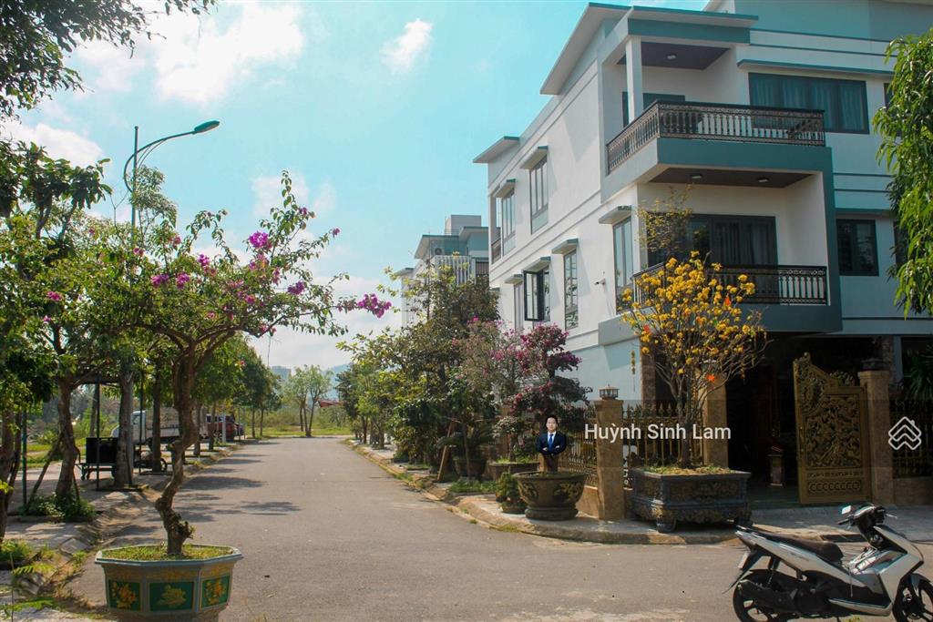 Duy nhất! nhà 3 tầng  kề góc view sông vĩnh viễn  trục lõi eco charm  120m2  giá nhỉnh nhẹ 5 tỷ