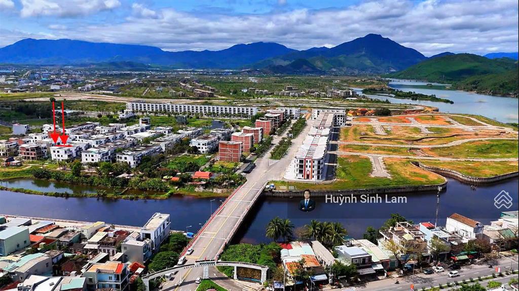 Duy nhất! nhà 3 tầng  kề góc view sông vĩnh viễn  trục lõi eco charm  120m2  giá nhỉnh nhẹ 5 tỷ