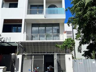 Cho thuê nhà kinh doanh 3 tầng 1 tum khu hà quang 2 giá 25 triệu/tháng