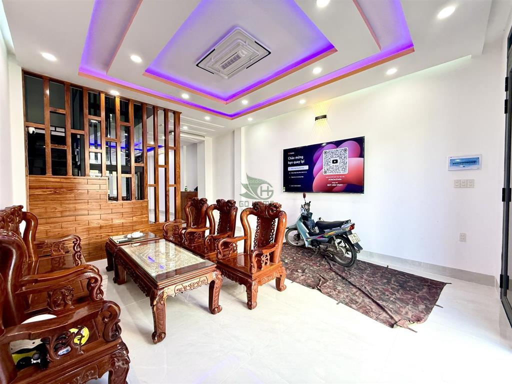 Cho thuê nhà mới xây đẹp 4 tầng 4 phòng ngủ có thang máy khu acc vĩnh hoà