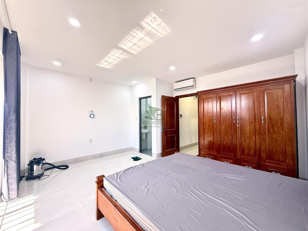 Cho thuê nhà mới xây đẹp 4 tầng 4 phòng ngủ có thang máy khu acc vĩnh hoà