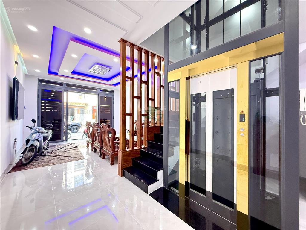 Cho thuê nhà mới xây đẹp 4 tầng 4 phòng ngủ có thang máy khu acc vĩnh hoà