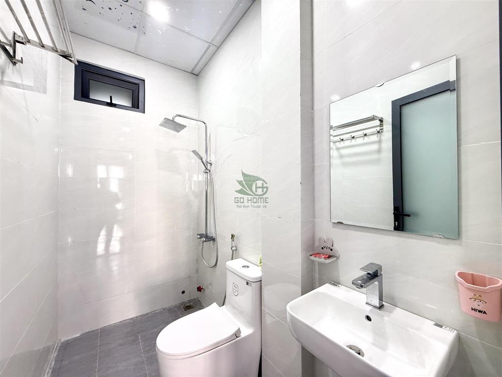 Cho thuê nhà mới xây đẹp 4 tầng 4 phòng ngủ có thang máy khu acc vĩnh hoà