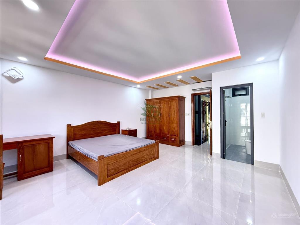 Cho thuê nhà mới xây đẹp 4 tầng 4 phòng ngủ có thang máy khu acc vĩnh hoà