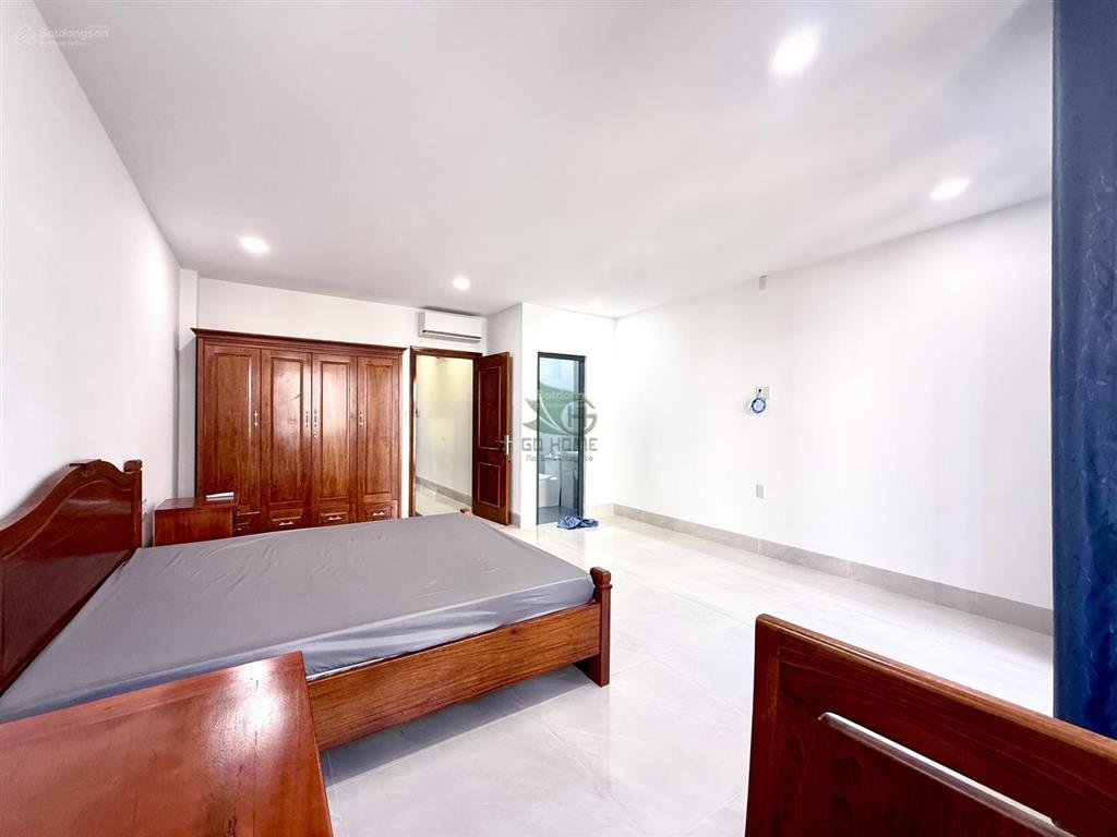 Cho thuê nhà mới xây đẹp 4 tầng 4 phòng ngủ có thang máy khu acc vĩnh hoà