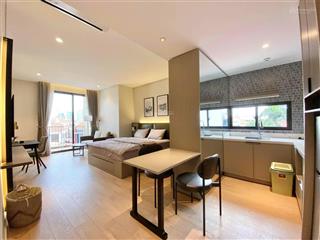 Cho thuê căn hộ studio tách bếp ban công ngay trung tâm quận 7