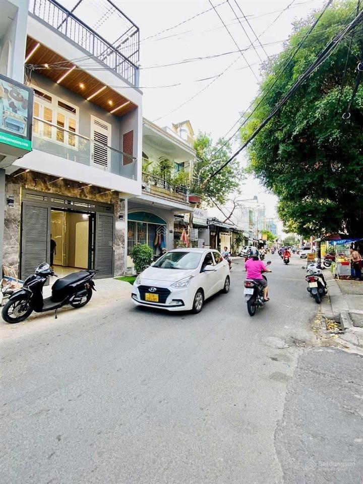 Kẹt tiền bán gấp nhà 1 lầu 5x20 đường 18b ngay chợ bìnhchánh 1,05 tỷ cho thuê 20tr/th full nội thất